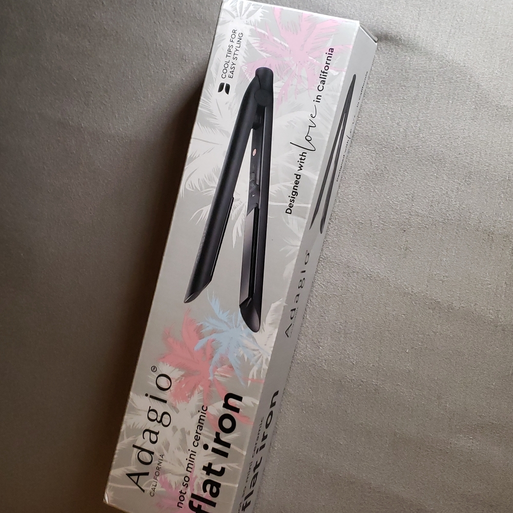*NEW*Adagio Not So Mini Flat Iron